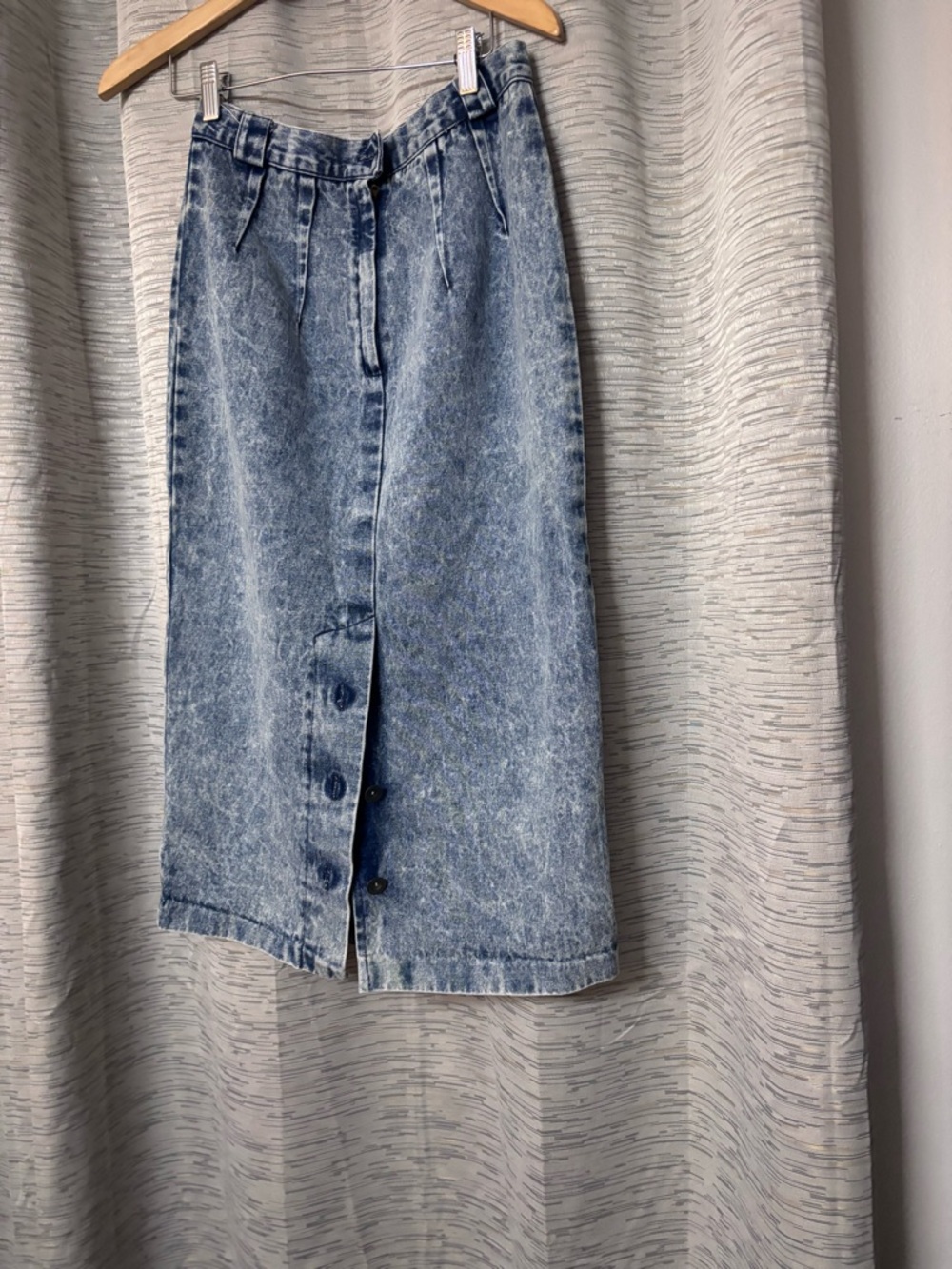 Women's Acid Wash Denim Button-Front Midi Skirt - Black - Picture 2 of 6